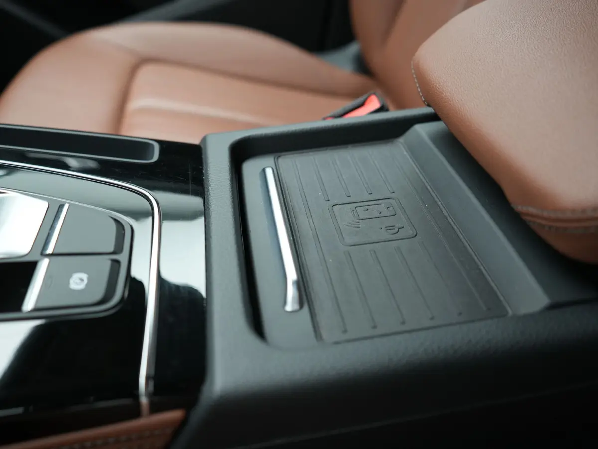 50 TFSI e Advanced edition PHEV 300pk Dealer O.H | Trekhaak Af Fabriek | Head Up | Apple Carplay | Lederen Sportstoelen Verwarmd | Cruise Control | Virtual | Navigatie | DAB | 19"L.M | Plug 