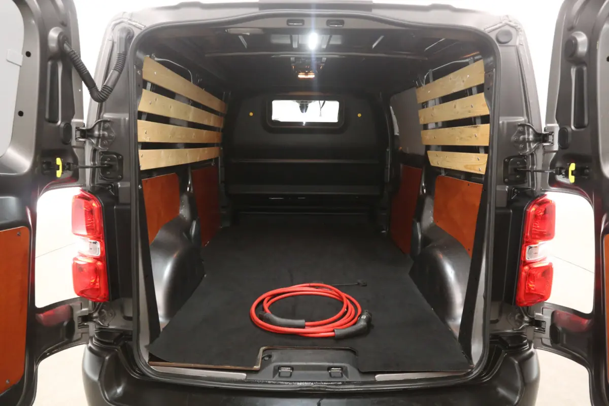 Peugeot E-Expert 75 kWh L2H1 Long Range | Snelladen | SOH 89% | Airco | Cruise | Carplay | Parkeersens.
