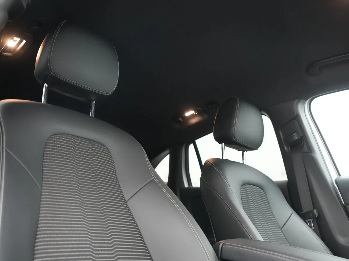 250 e Progressive PHEV 218pk Dealer O.H | Adaptive Cruise | Camera | Lederen Sportstoelen Verwarmd | BLIS | Apple Carplay | Pilot Assist | Widescreen Navi | Virtual | DAB | 18"L.M | Plug In 