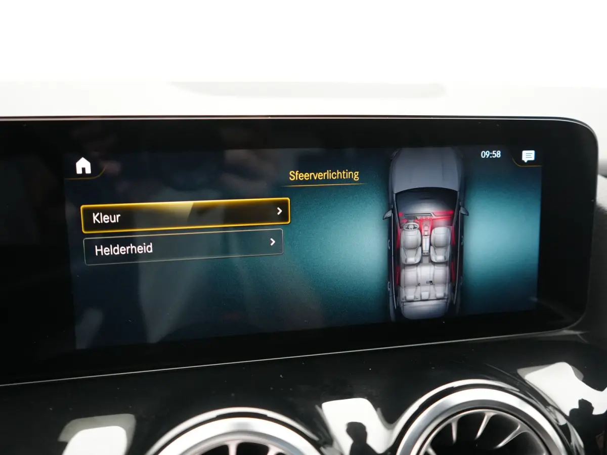 250 e Progressive PHEV 218pk Dealer O.H | Adaptive Cruise | Camera | Lederen Sportstoelen Verwarmd | BLIS | Apple Carplay | Pilot Assist | Widescreen Navi | Virtual | DAB | 18"L.M | Plug In 