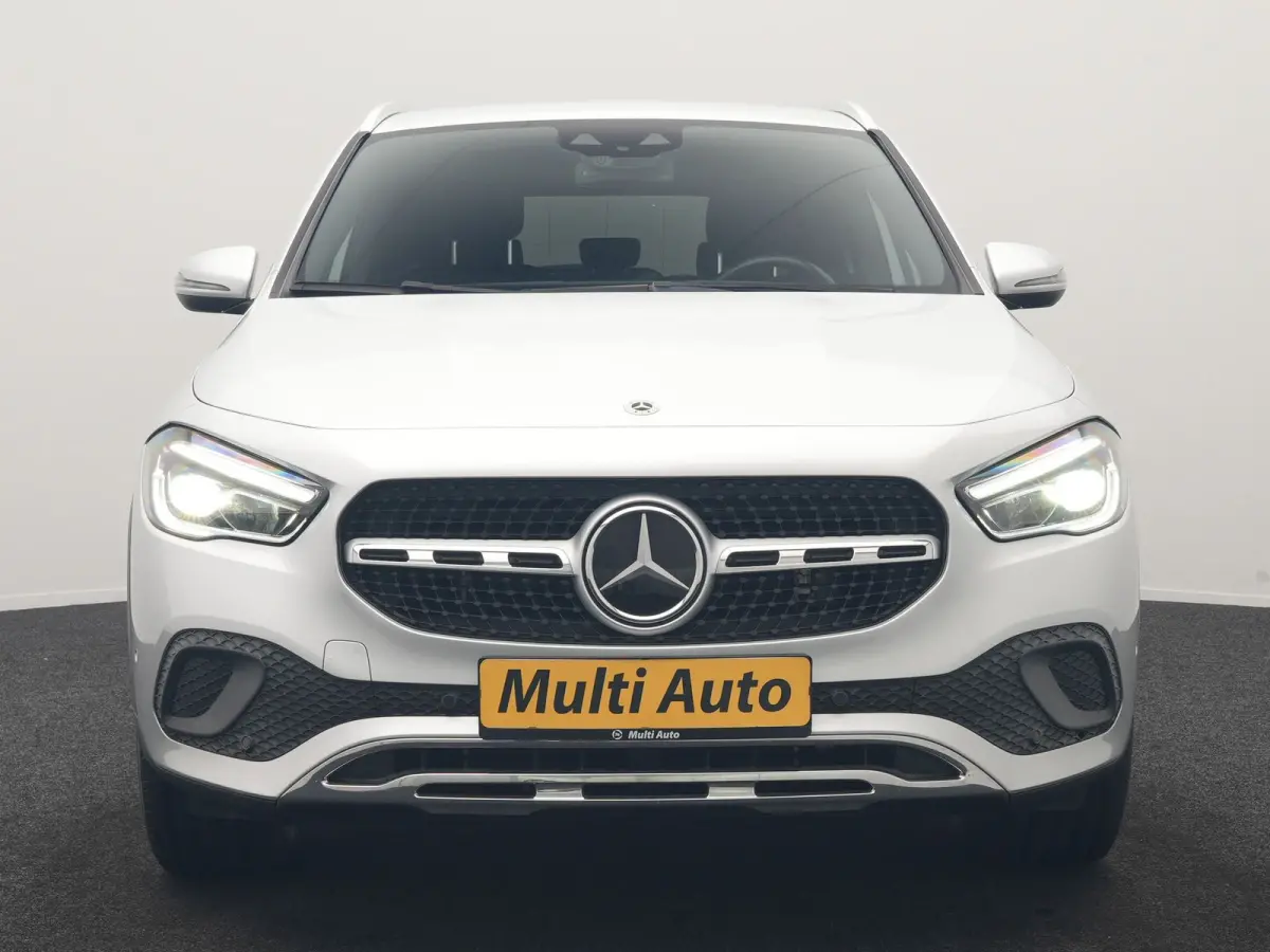 250 e Progressive PHEV 218pk Dealer O.H | Adaptive Cruise | Camera | Lederen Sportstoelen Verwarmd | BLIS | Apple Carplay | Pilot Assist | Widescreen Navi | Virtual | DAB | 18"L.M | Plug In 