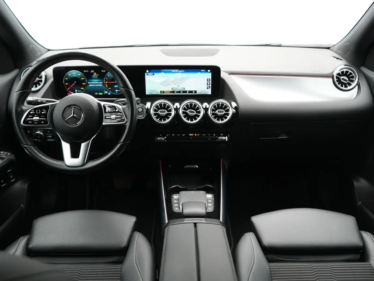 250 e Progressive PHEV 218pk Dealer O.H | Adaptive Cruise | Camera | Lederen Sportstoelen Verwarmd | BLIS | Apple Carplay | Pilot Assist | Widescreen Navi | Virtual | DAB | 18"L.M | Plug In 