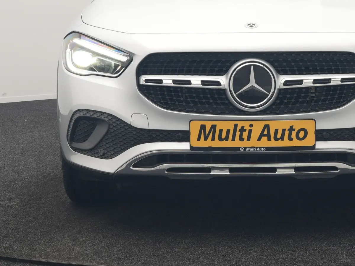 250 e Progressive PHEV 218pk Dealer O.H | Adaptive Cruise | Camera | Lederen Sportstoelen Verwarmd | BLIS | Apple Carplay | Pilot Assist | Widescreen Navi | Virtual | DAB | 18"L.M | Plug In 