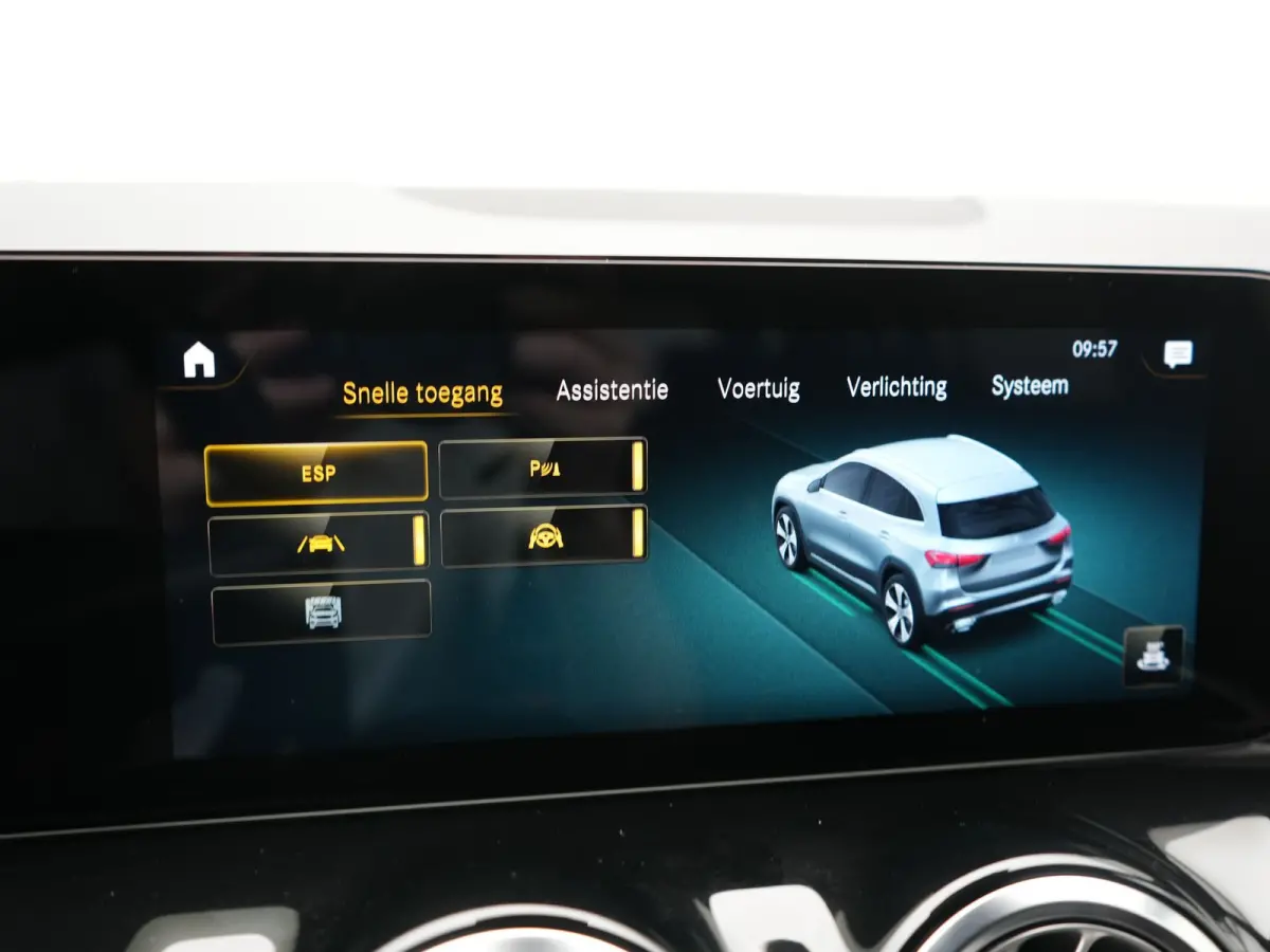 250 e Progressive PHEV 218pk Dealer O.H | Adaptive Cruise | Camera | Lederen Sportstoelen Verwarmd | BLIS | Apple Carplay | Pilot Assist | Widescreen Navi | Virtual | DAB | 18"L.M | Plug In 