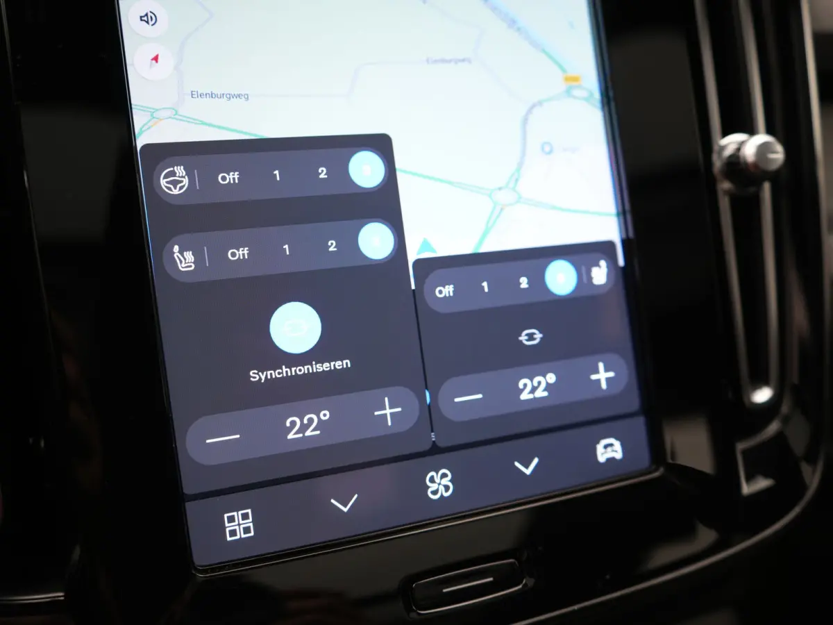 Ultimate 69 kWh 232pk Dealer O.H | Trekhaak Af Fabriek | Panodak | 360 Camera | Adaptive Cruise | Harman / Kardon | Alcantara Sportstoelen Memory & Verwarmd | BLIS | Keyless | Apple Carplay 