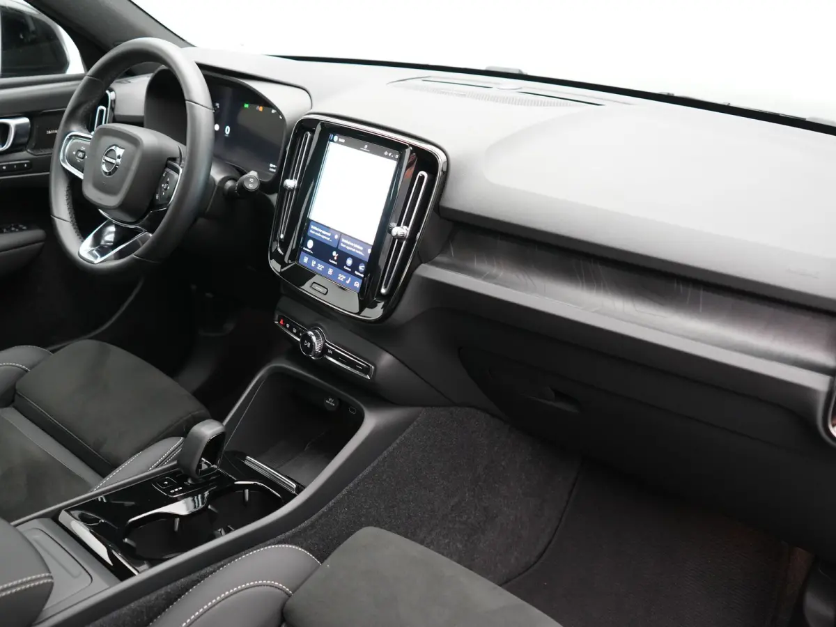Ultimate 69 kWh 232pk Dealer O.H | Trekhaak Af Fabriek | Panodak | 360 Camera | Adaptive Cruise | Harman / Kardon | Alcantara Sportstoelen Memory & Verwarmd | BLIS | Keyless | Apple Carplay 