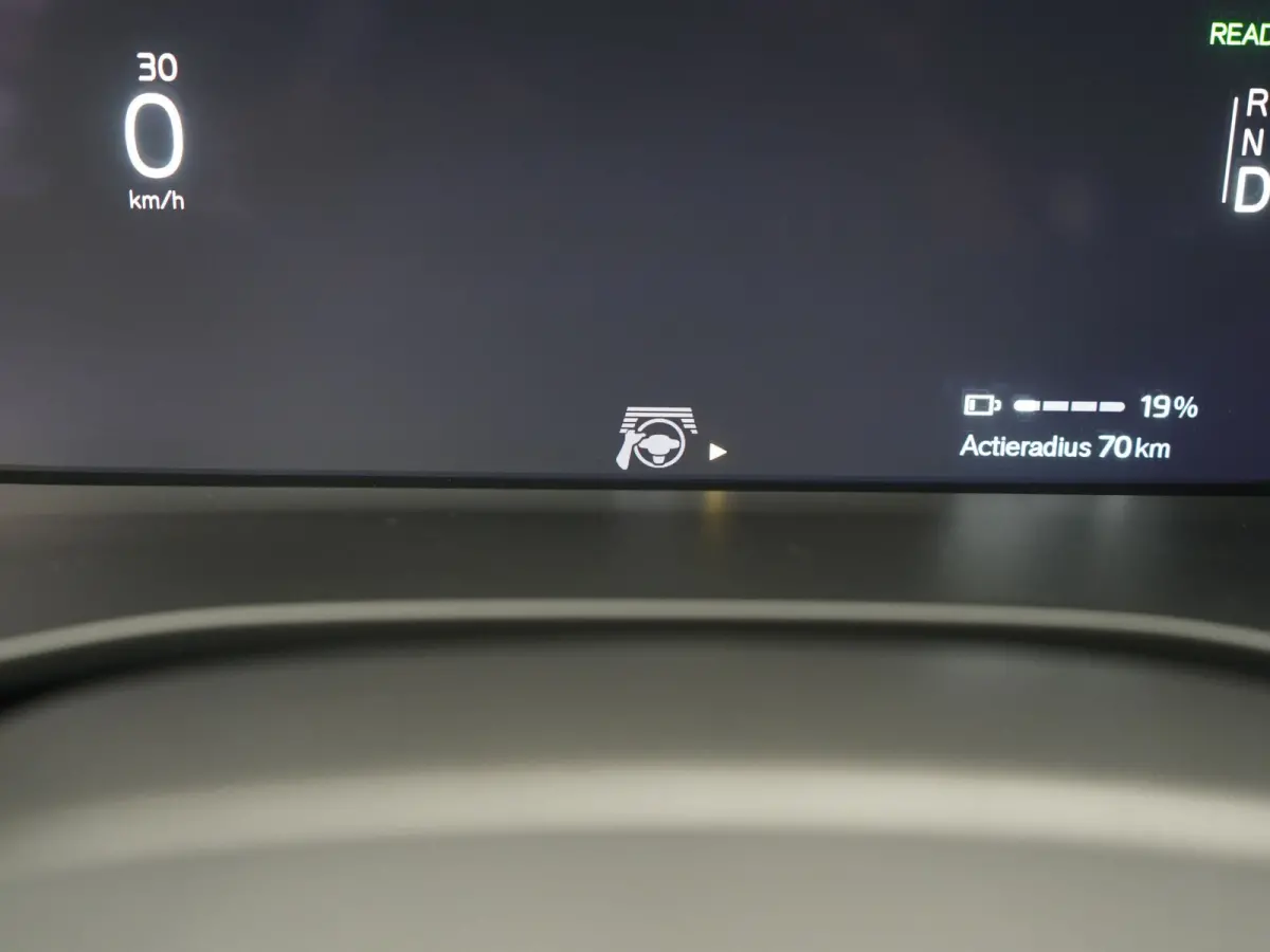 Ultimate 69 kWh 232pk Dealer O.H | Trekhaak Af Fabriek | Panodak | 360 Camera | Adaptive Cruise | Harman / Kardon | Alcantara Sportstoelen Memory & Verwarmd | BLIS | Keyless | Apple Carplay 