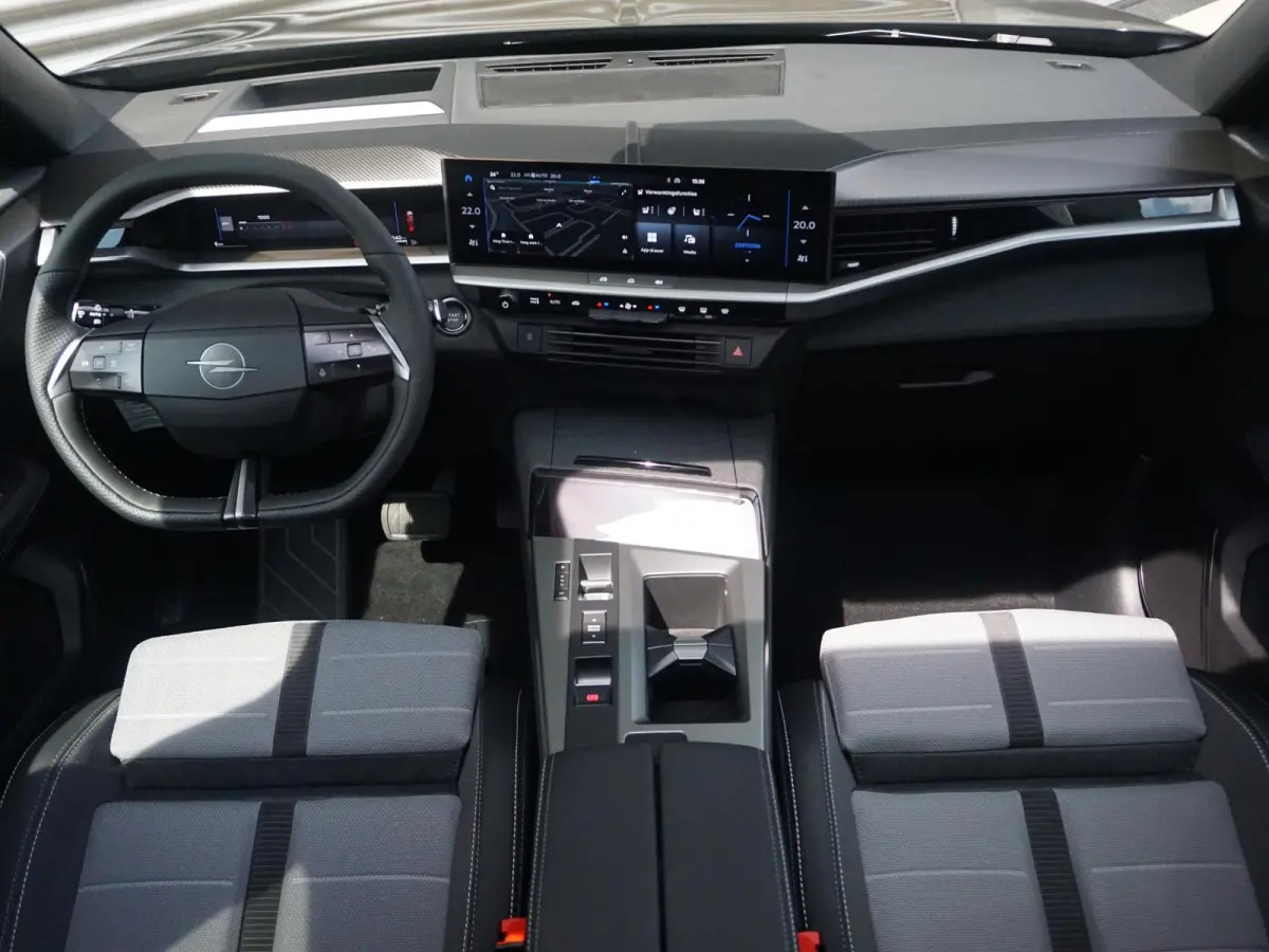1.2 Turbo Hybrid Business Edition
