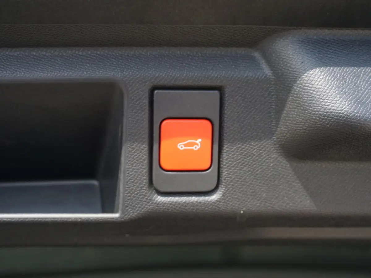 1.2 Turbo Hybrid Business Edition
