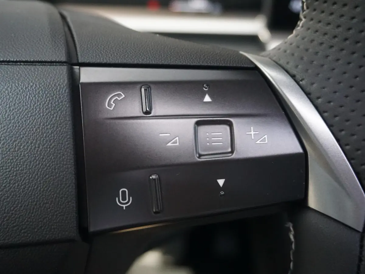 1.2 Turbo Hybrid Business Edition
