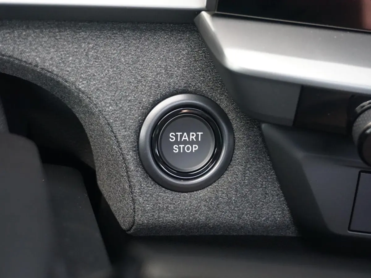 1.2 Turbo Hybrid Business Edition