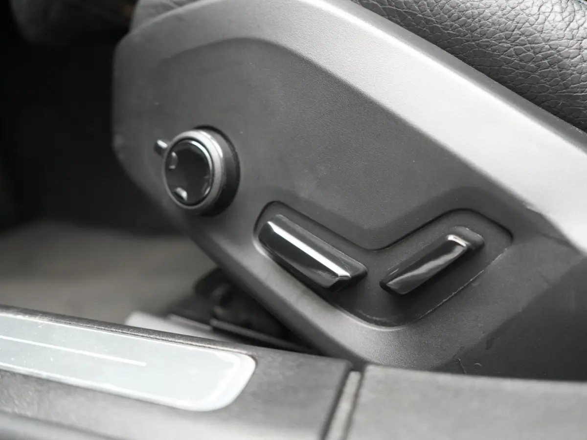 T6 AWD Inscription PHEV 350pk Dealer O.H | Panodak | Adaptive Cruise | Camera | Harman / Kardon | Lederen Sportstoelen Memory & Verwarmd | Apple Carplay | BLIS | Keyless | Pilot Assist | Goo