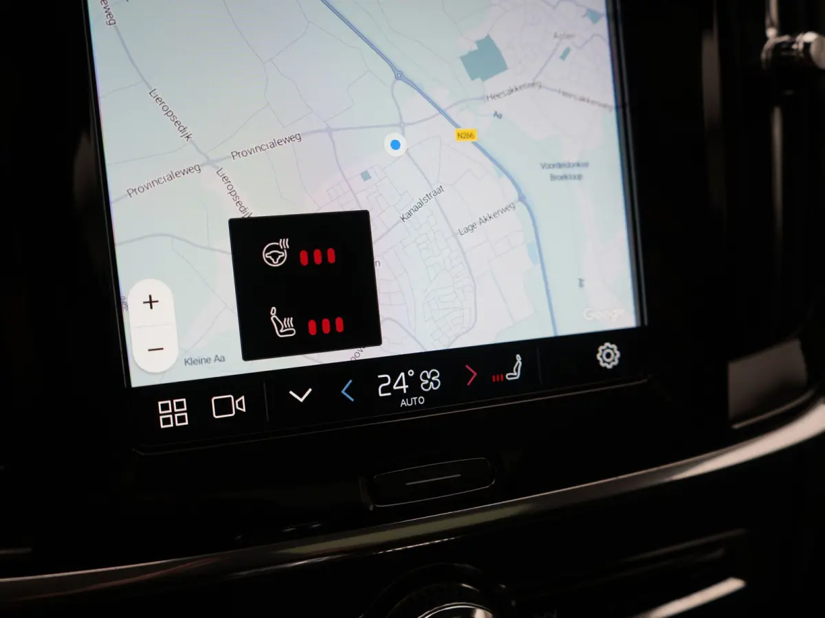 T6 AWD Inscription PHEV 350pk Dealer O.H | Panodak | Adaptive Cruise | Camera | Harman / Kardon | Lederen Sportstoelen Memory & Verwarmd | Apple Carplay | BLIS | Keyless | Pilot Assist | Goo