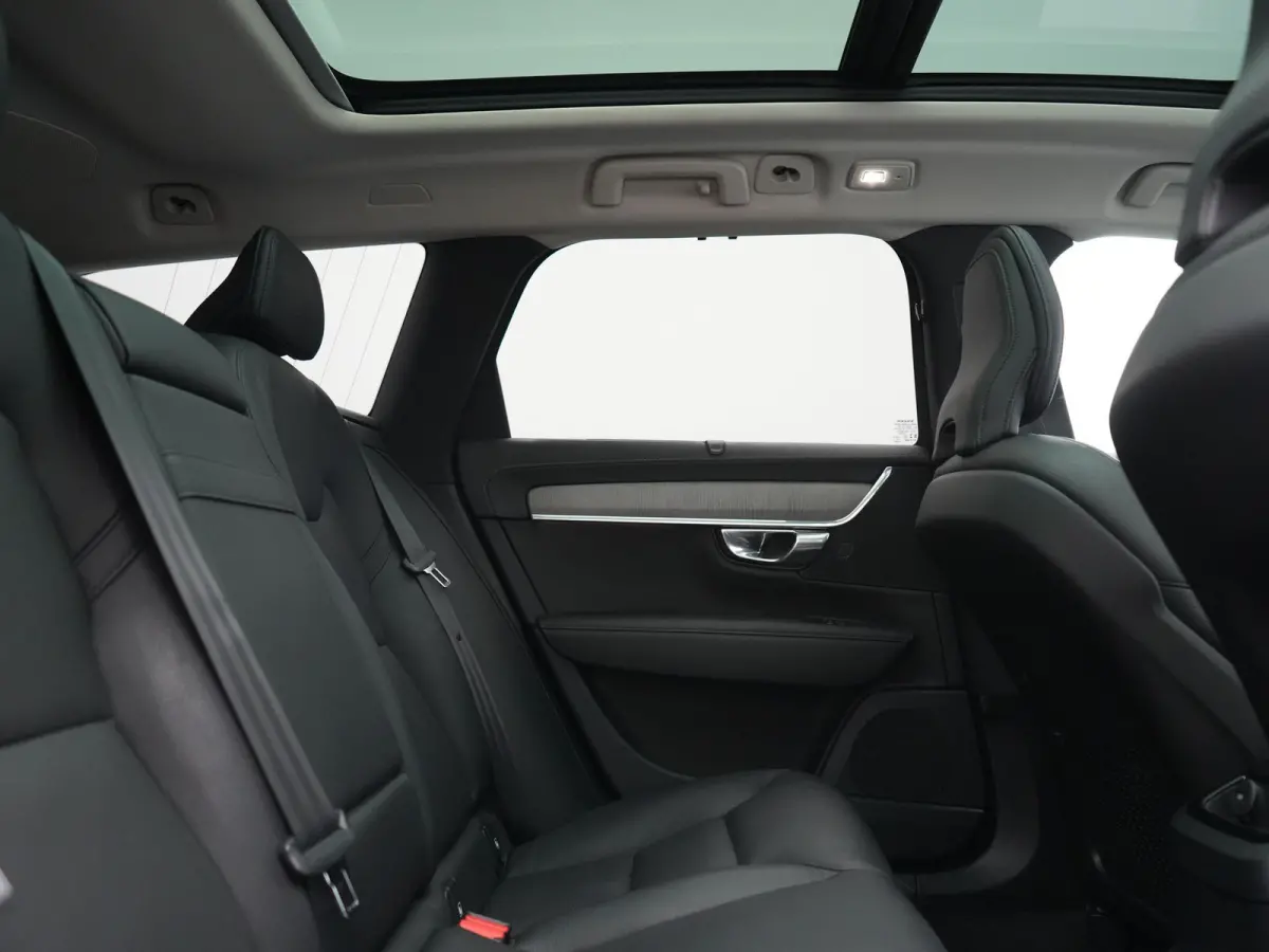 T6 AWD Inscription PHEV 350pk Dealer O.H | Panodak | Adaptive Cruise | Camera | Harman / Kardon | Lederen Sportstoelen Memory & Verwarmd | Apple Carplay | BLIS | Keyless | Pilot Assist | Goo