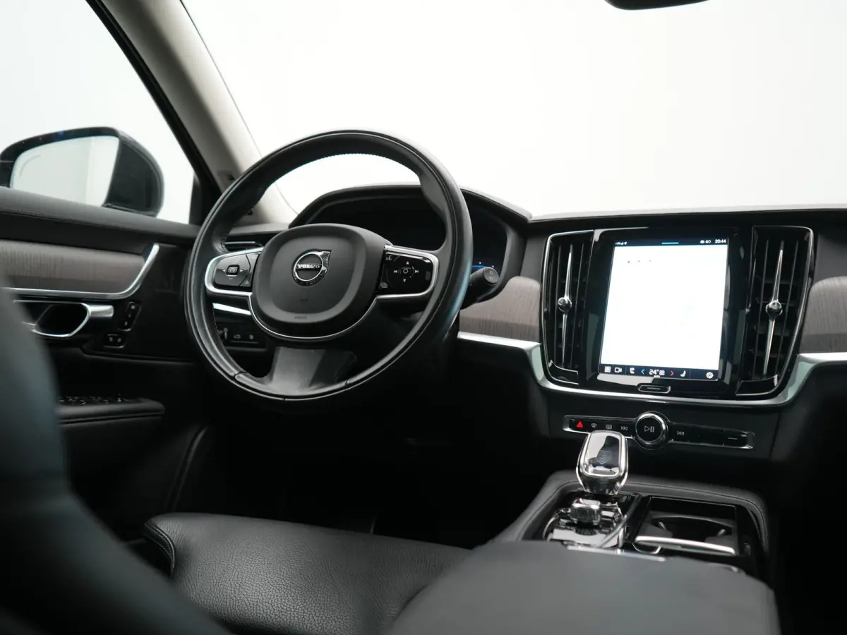 T6 AWD Inscription PHEV 350pk Dealer O.H | Panodak | Adaptive Cruise | Camera | Harman / Kardon | Lederen Sportstoelen Memory & Verwarmd | Apple Carplay | BLIS | Keyless | Pilot Assist | Goo