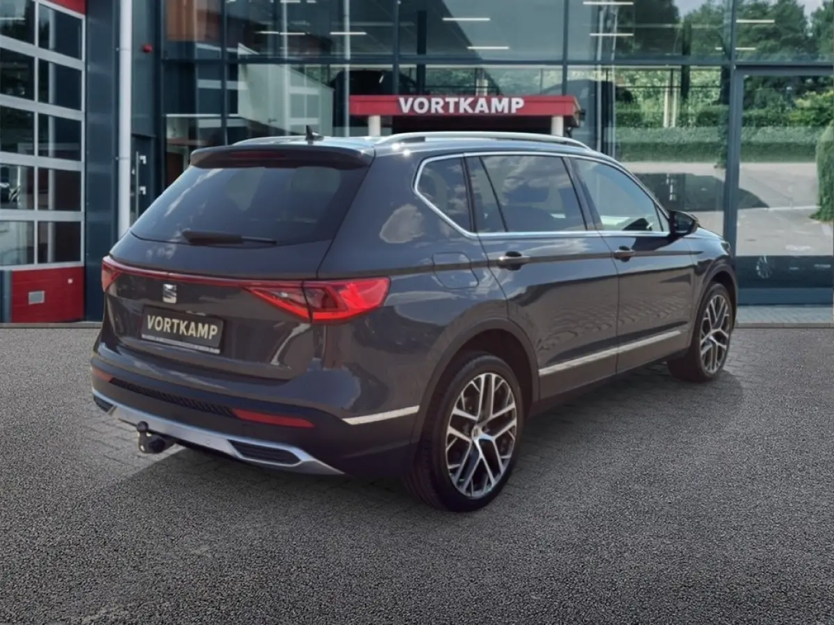 2.0 TDI DSG XPERIENCE TREKHAAK/PANO-DAK/CAMERA/ELEK-KLEP/STOELVERW