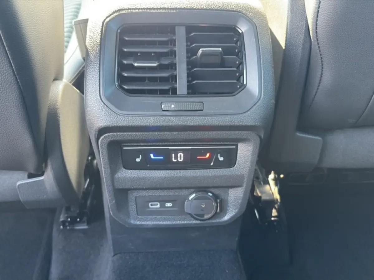 2.0 TDI DSG XPERIENCE TREKHAAK/PANO-DAK/CAMERA/ELEK-KLEP/STOELVERW
