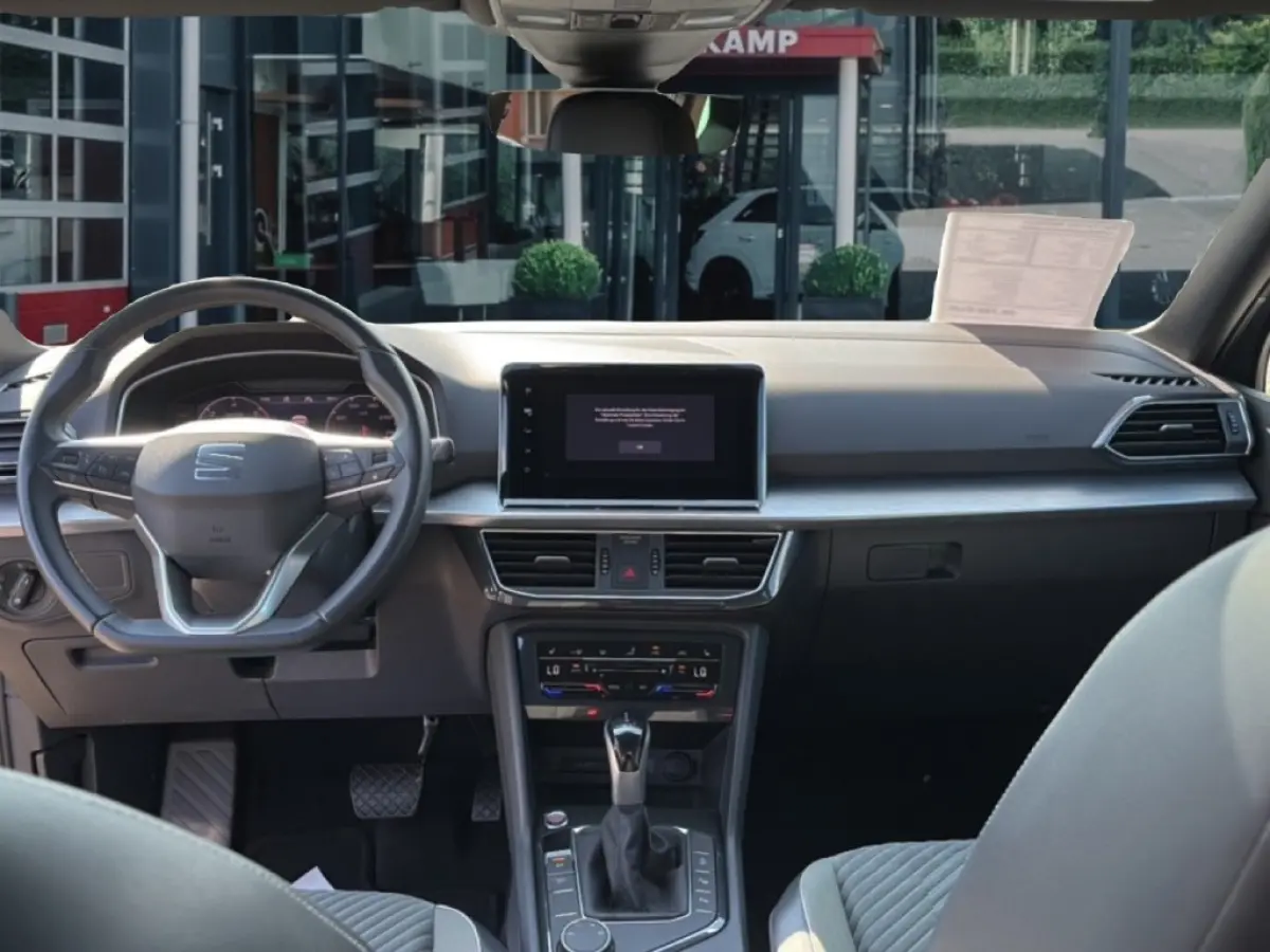 2.0 TDI DSG XPERIENCE TREKHAAK/PANO-DAK/CAMERA/ELEK-KLEP/STOELVERW
