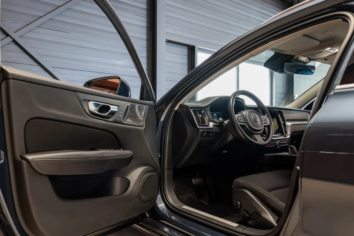 2.0 B4 Business Pro Harman Kardon l Stoelverwarming | Apple CarPlay | Adapt. Cruise l Dealer Onderhouden