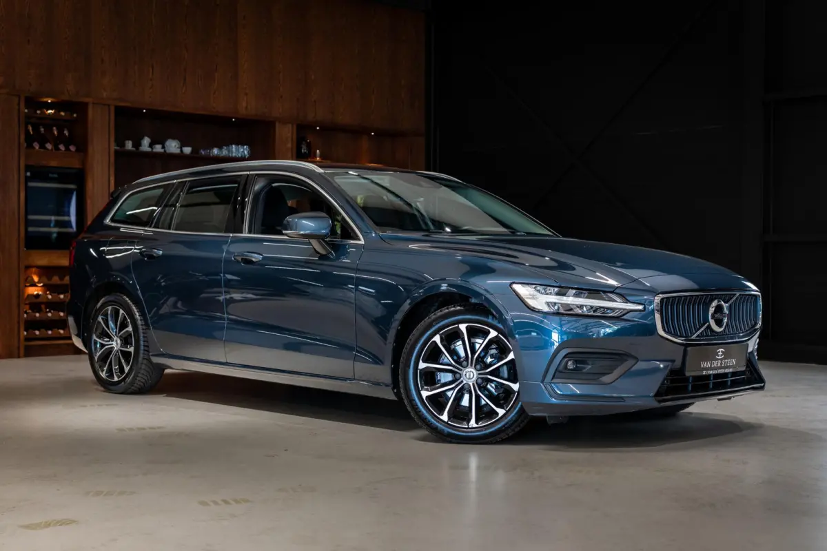 2.0 B4 Business Pro Harman Kardon l Stoelverwarming | Apple CarPlay | Adapt. Cruise l Dealer Onderhouden