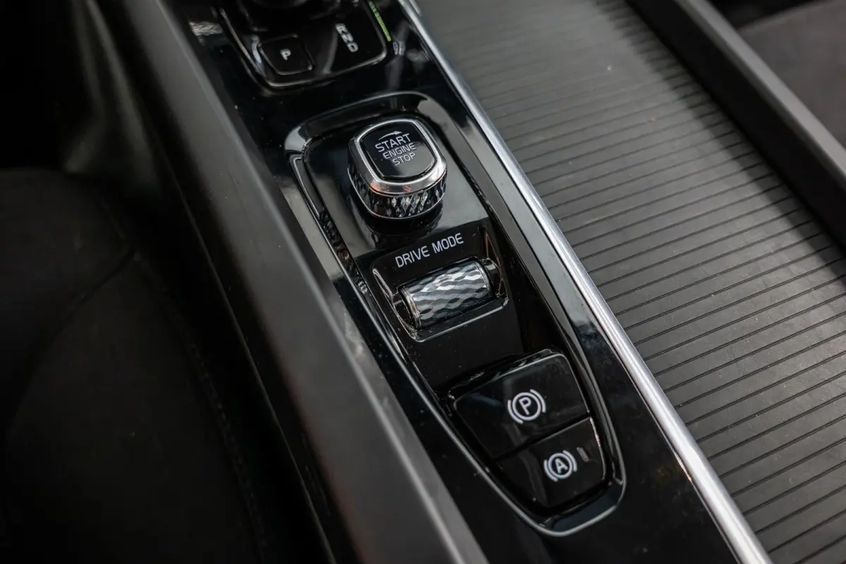 2.0 B4 Business Pro Harman Kardon l Stoelverwarming | Apple CarPlay | Adapt. Cruise l Dealer Onderhouden