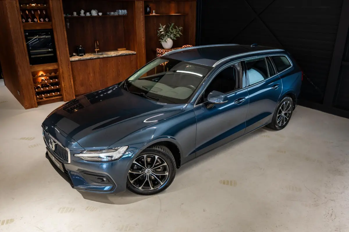 2.0 B4 Business Pro Harman Kardon l Stoelverwarming | Apple CarPlay | Adapt. Cruise l Dealer Onderhouden