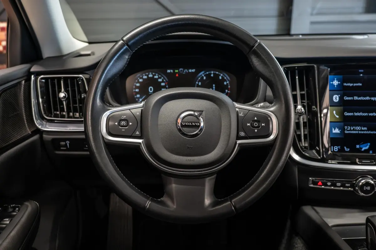 2.0 B4 Business Pro Harman Kardon l Stoelverwarming | Apple CarPlay | Adapt. Cruise l Dealer Onderhouden