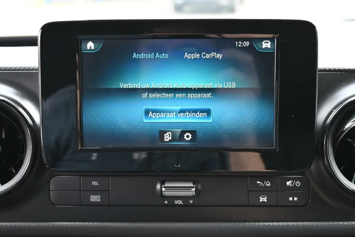 110 CDI L1 Pro 3-Zits, Apple Carplay/Android Auto, Stoelverwarming