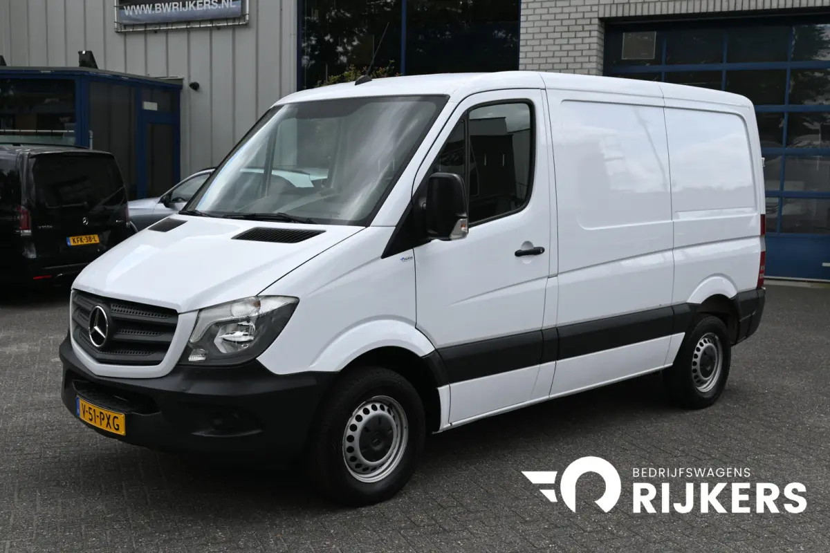 211 CDI L1H1 Euro 6 Airco, Trekhaak