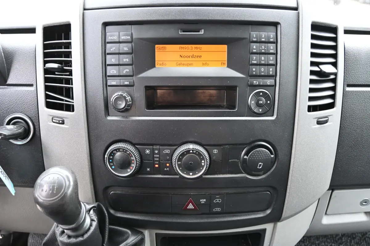 211 CDI L1H1 Euro 6 Airco, Trekhaak