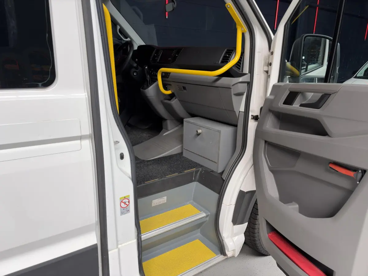 e-Crafter L3H3 |ROLSTOEL|9-PERS.|CAM.|CRUISE|STOELVERW.