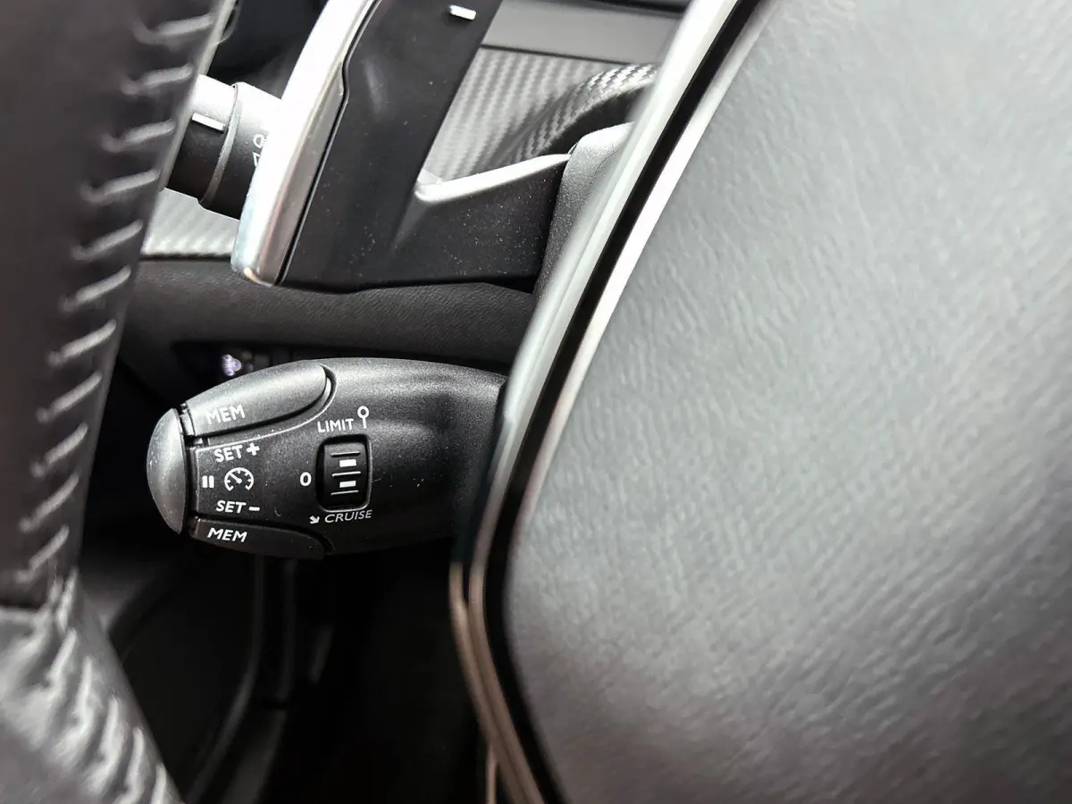 1.2 Hybrid 145 Style AUTOMAAT | CARPLAY | LED | CRUISE