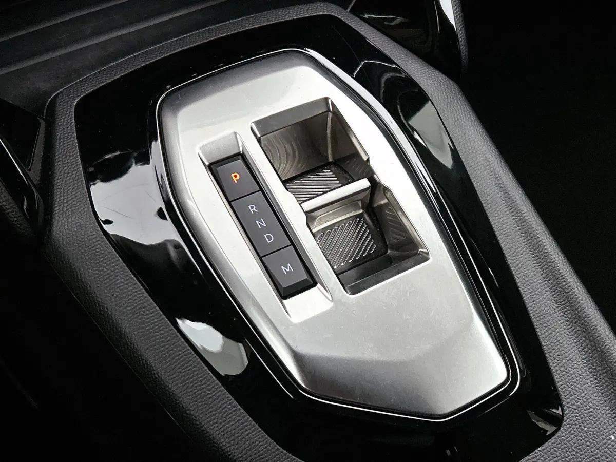 1.2 Hybrid 145 Style AUTOMAAT | CARPLAY | LED | CRUISE