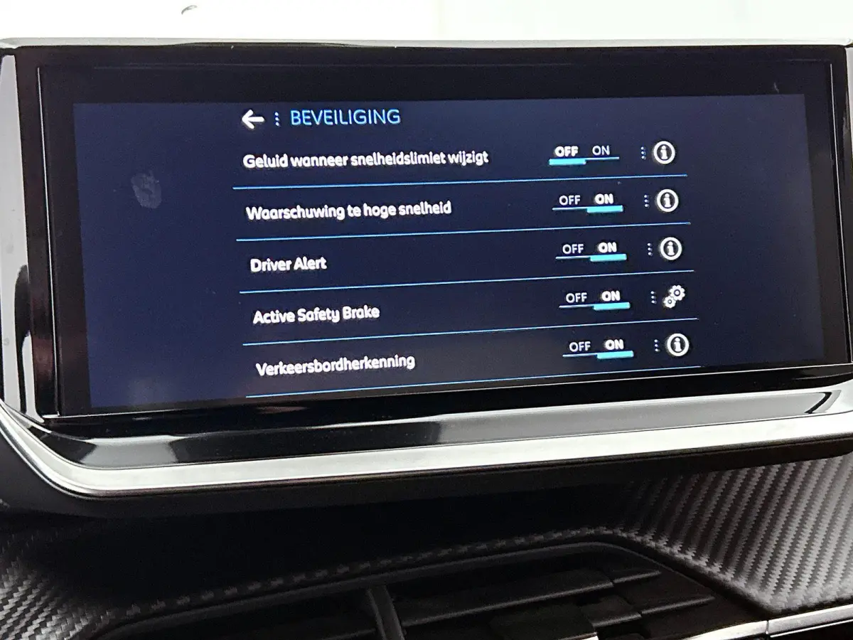 1.2 Hybrid 145 Style AUTOMAAT | CARPLAY | LED | CRUISE