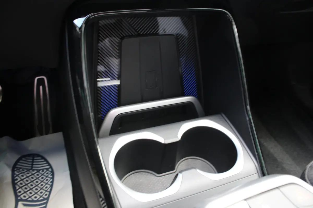 XDRIVE 30e M SPORT PRO | PANO | TREKHAAK | HARMAN KARDON | HEAD UP | 360 CAMERA | 19"| CARPLAY | SFEERVERLICHTING | ACC |