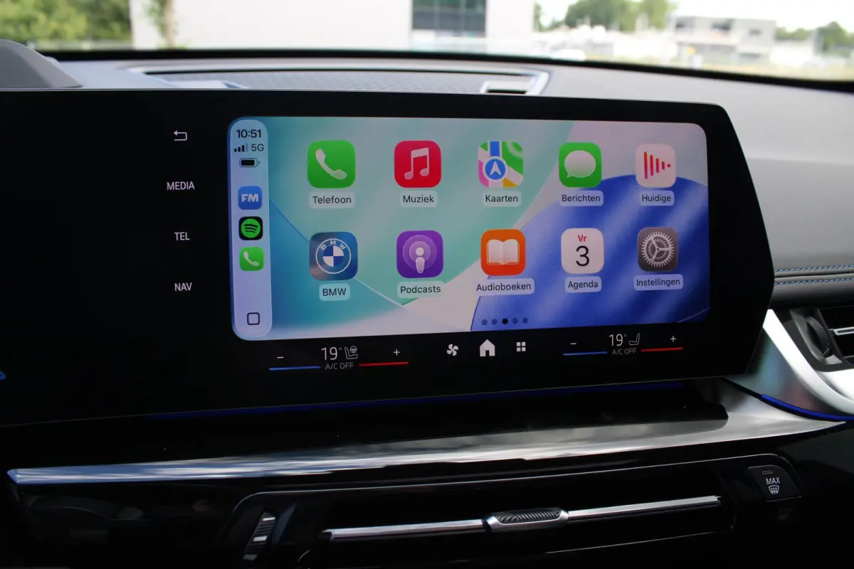 XDRIVE 30e M SPORT PRO | PANO | TREKHAAK | HARMAN KARDON | HEAD UP | 360 CAMERA | 19"| CARPLAY | SFEERVERLICHTING | ACC |