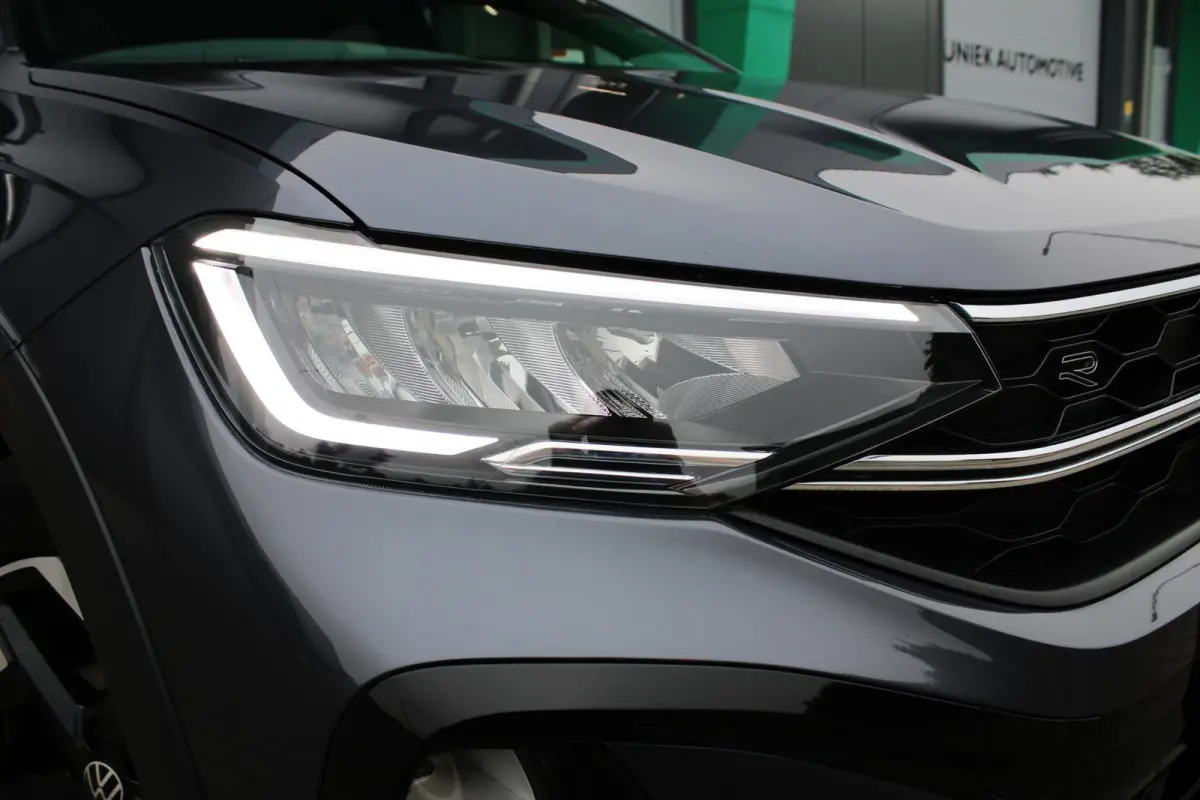 1.0 TSI 116 PK | R LINE | PANO | CARPLAY | LED | ACC | NAVIGATIE | PDC | VOL OPTIES!