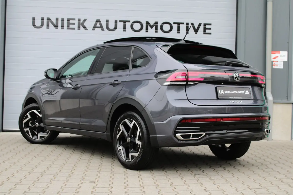1.0 TSI 116 PK | R LINE | PANO | CARPLAY | LED | ACC | NAVIGATIE | PDC | VOL OPTIES!