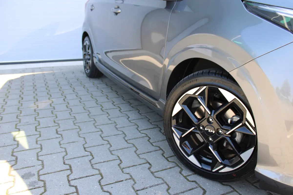 1.2 GT-LINE | 79 PK | KEYLESS | STUUR & STOELVERWARMING | DODEHOEK | 16" | CRUISE | CLIMATE CONTROL | LED | 10 JR GAR
