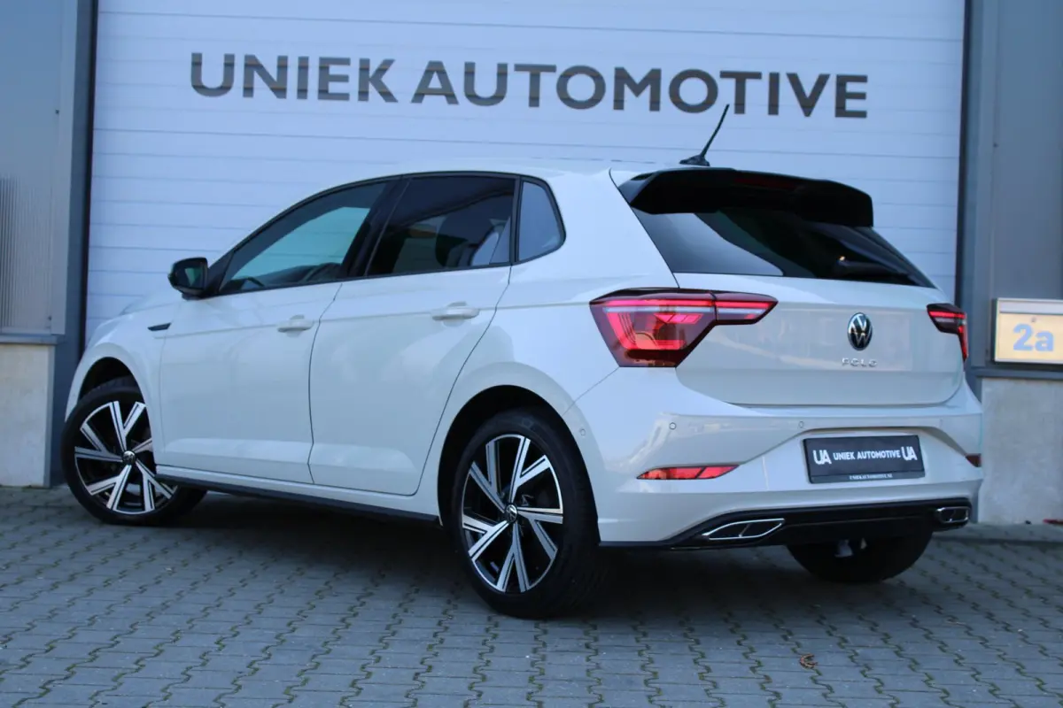 1.0 TSI | DSG | HIGHLINE BUSINESS R | R LINE | BEATS | CAMERA | CARPLAY | NAVI | KEYLESS | DODEHOEK | VOL OPTIES!