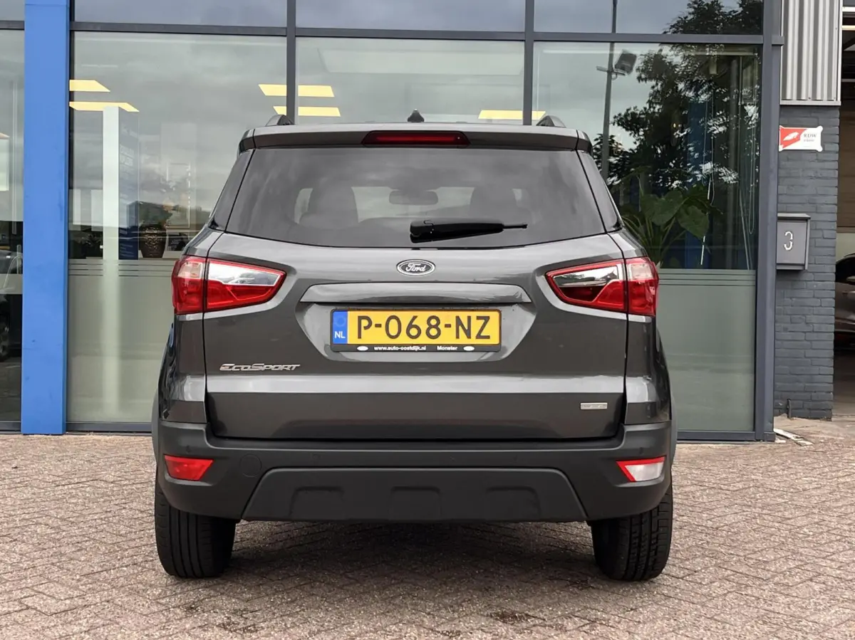 1.0 EcoBoost Titanium 125PK Automaat Winterpack Navi Parkeersensoren Climate Cruise Control Privacy Glass *Dealer Onderhouden*