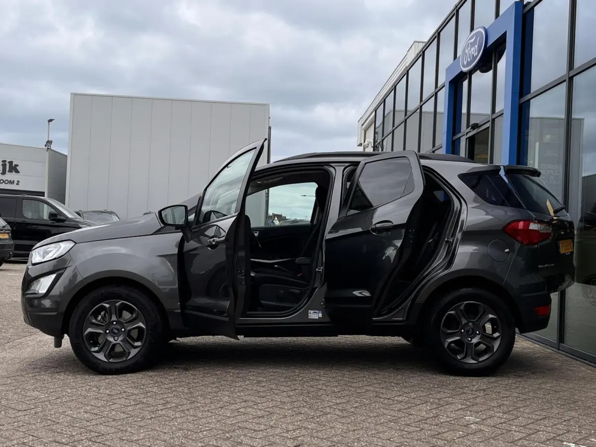 1.0 EcoBoost Titanium 125PK Automaat Winterpack Navi Parkeersensoren Climate Cruise Control Privacy Glass *Dealer Onderhouden*