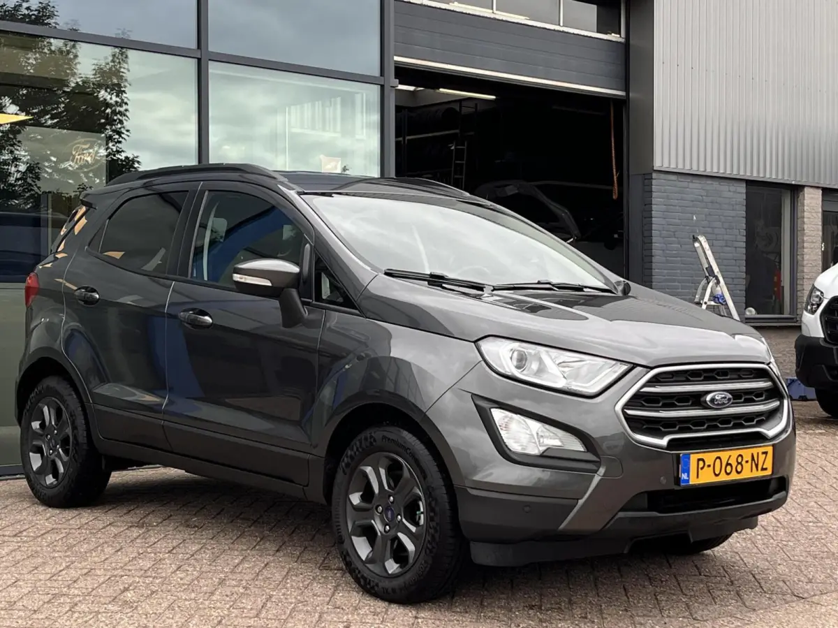 1.0 EcoBoost Titanium 125PK Automaat Winterpack Navi Parkeersensoren Climate Cruise Control Privacy Glass *Dealer Onderhouden*