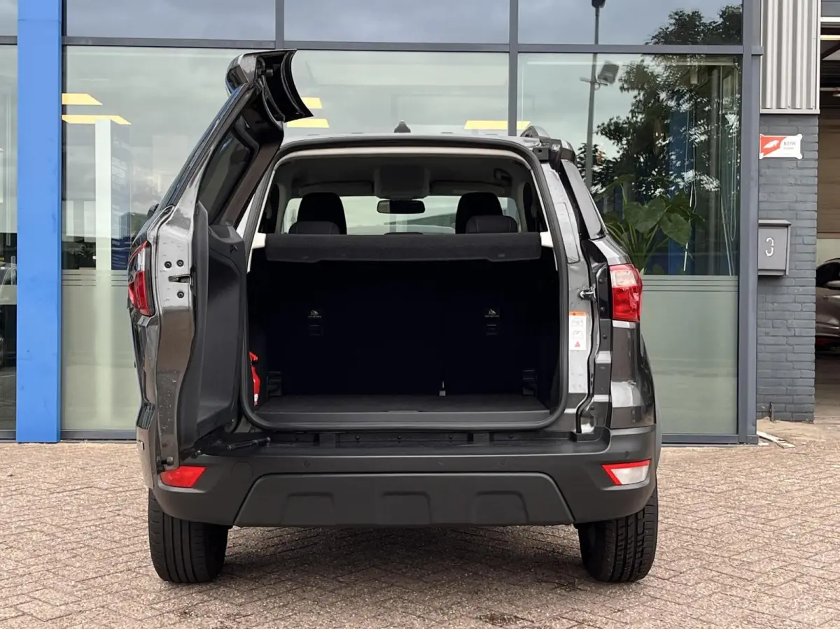 1.0 EcoBoost Titanium 125PK Automaat Winterpack Navi Parkeersensoren Climate Cruise Control Privacy Glass *Dealer Onderhouden*