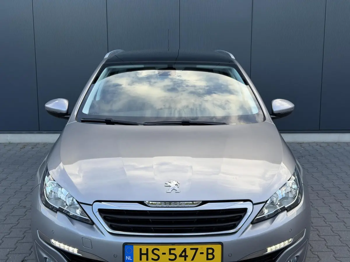1.2 PureTech Style Panoramadak - Led - Navi - Cruise - Clima
