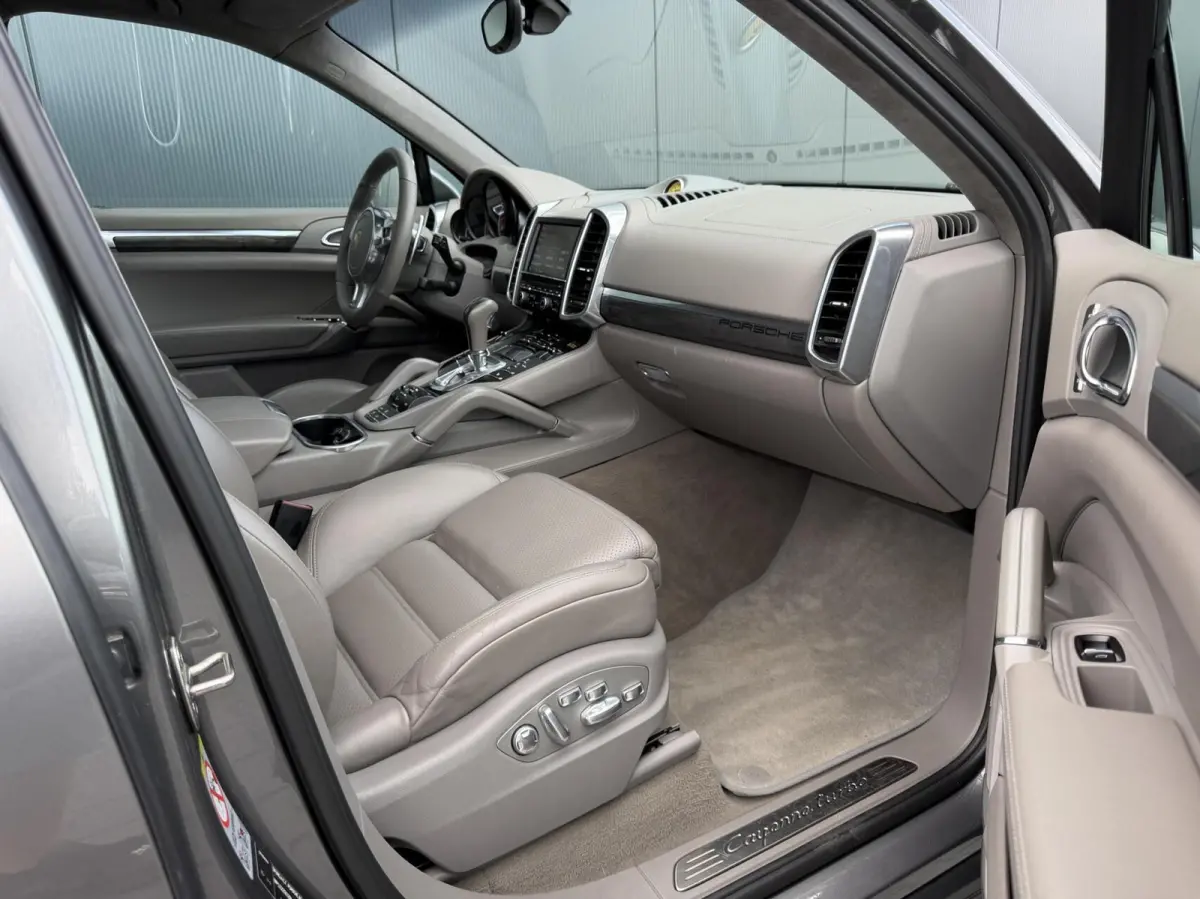 4.8 Turbo 500PK - Keramisch - Top Onderhouden - Zeer Complete Uitvoering