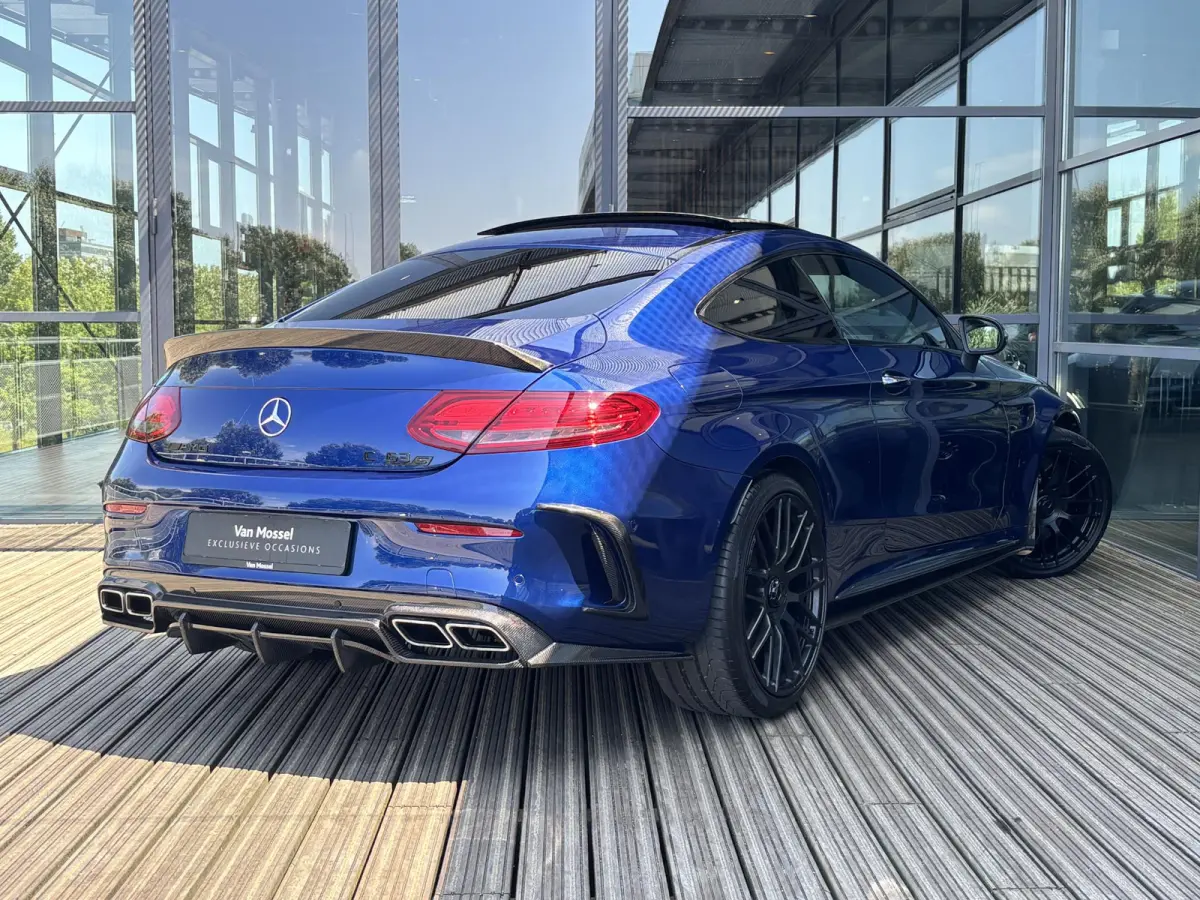 AMG 63 S | KERAMISCH | BURMESTER | AMG PERFORMANCE UITLAAT | PANORAMA/SCHUIF-KANTELDAK | AMG PERFORMANCE STOELEN | AMG DRIVERS PACKAGE |