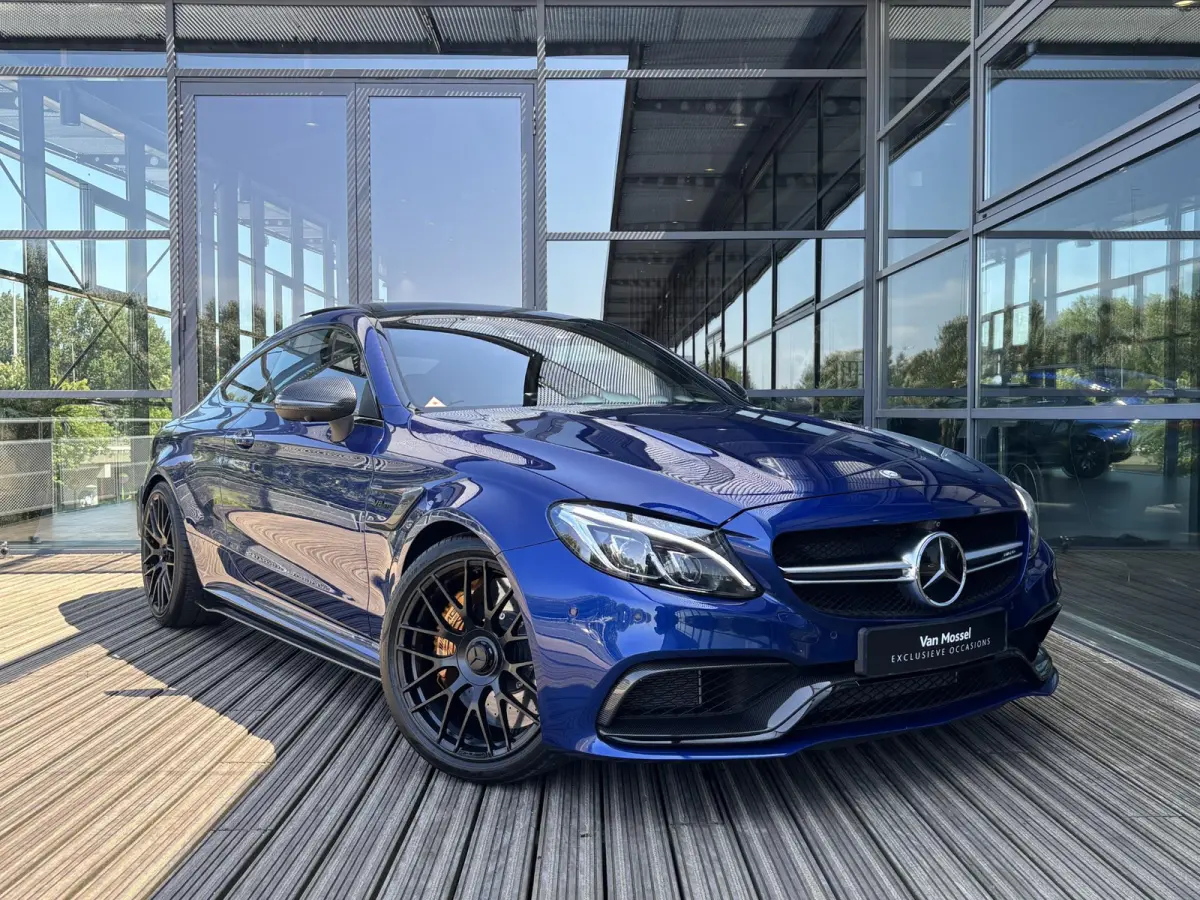 AMG 63 S | KERAMISCH | BURMESTER | AMG PERFORMANCE UITLAAT | PANORAMA/SCHUIF-KANTELDAK | AMG PERFORMANCE STOELEN | AMG DRIVERS PACKAGE |