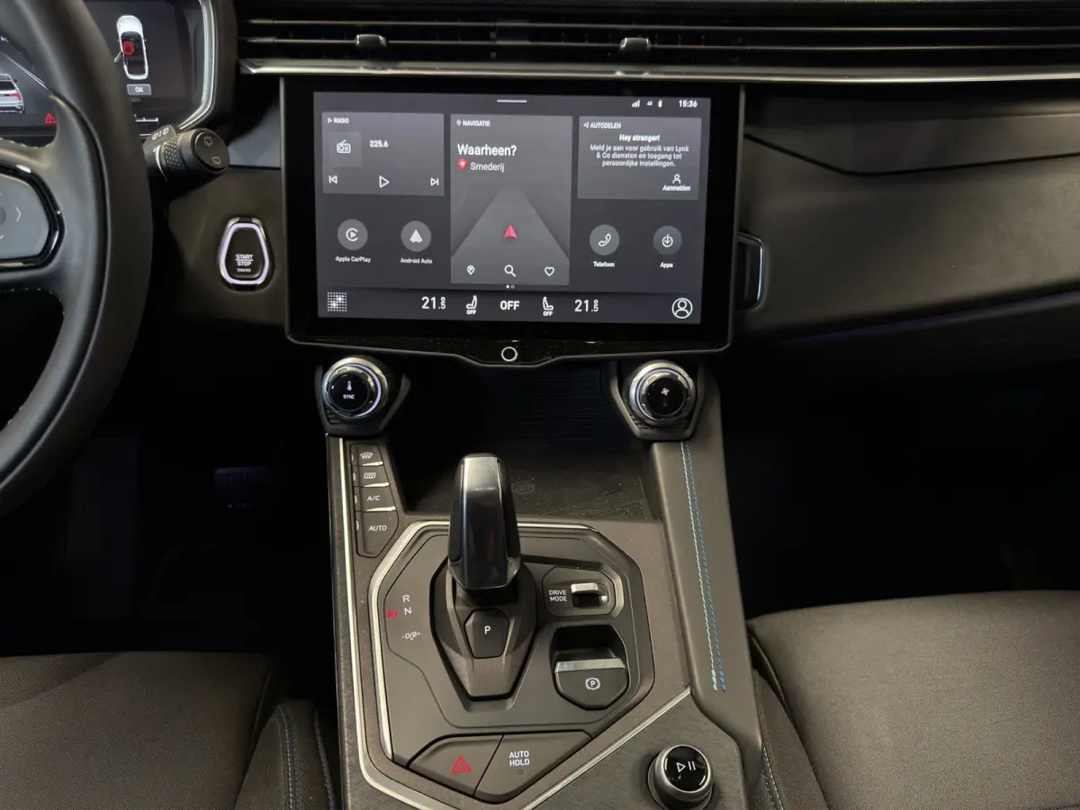 1.5 Plug-in Hybrid|Pano|360|Carplay