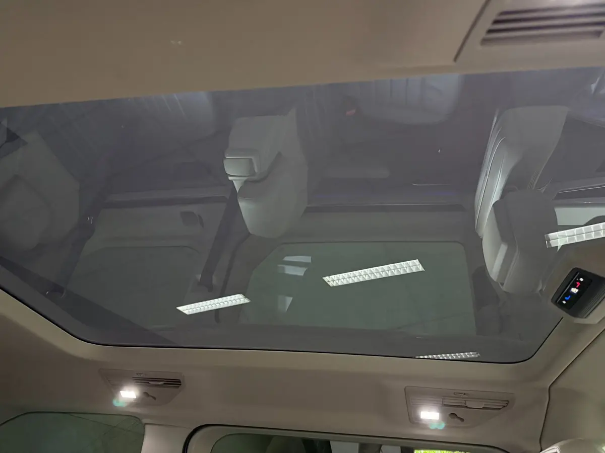 1.4 eHybrid Energetic 7P SOH-96%/PANO/NAVI/H-KARDON/H-UP/LEDER/STOEL-M+MASSAGE+KOELING///